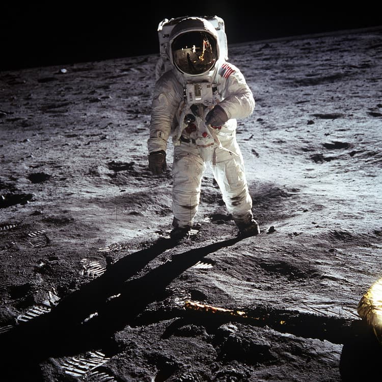 moon image